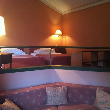 Gattapone Hotell 4*